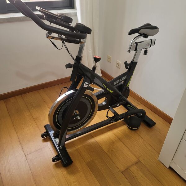 Bicicleta estática BH SG 1.25. Bicicletas de Exercício