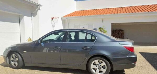 BMW 525. Carros