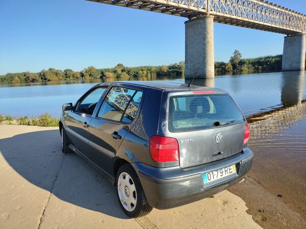 Vendo VW Polo 1.0. Ano 2001. Carros. Abrantes. 2001 Volkswagen Polo 210.000 km Manual Gasolina 1000 cv 5 portas Verde Ar condicionado Vidros eléctricos