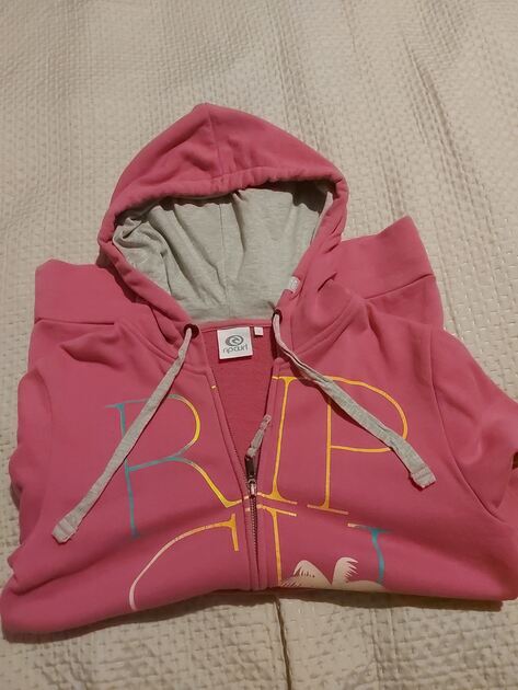 Casaco desportivo. Roupa Desportiva