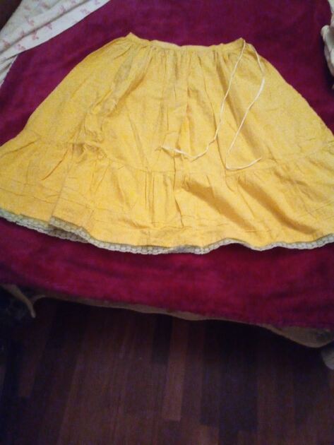 Saiote muito antigo para saias vompridas. Outros (Comunidade)