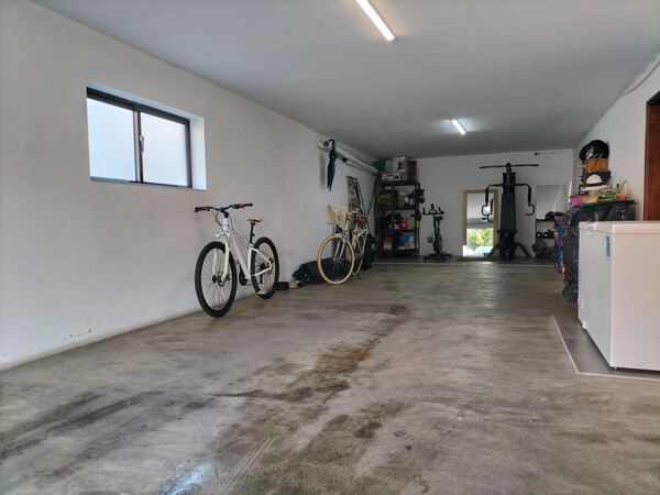 Viva com Espaço e Tranquilidade. Casa e apartamentos para vender