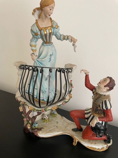 Várias peças- Porcelana Capodimonte . Outros