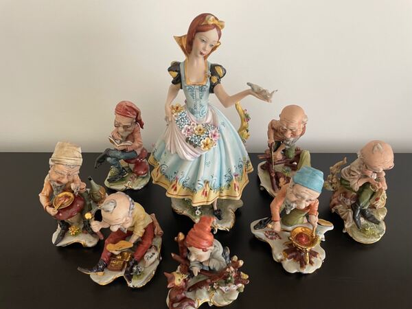 Várias peças- Porcelana Capodimonte . Outros