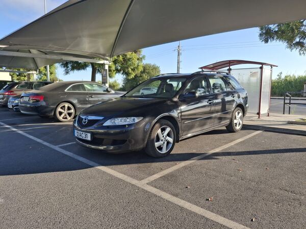 Mazda 6 Satiton W 2005. Carros