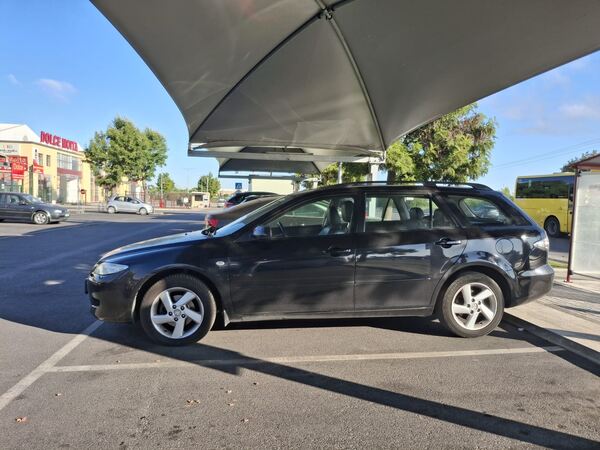 Mazda 6 Satiton W 2005. Carros