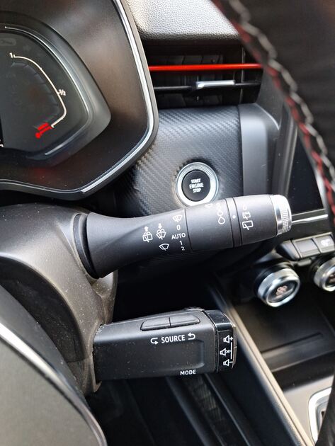 Renault Clio 15DCi RSLine. Carros