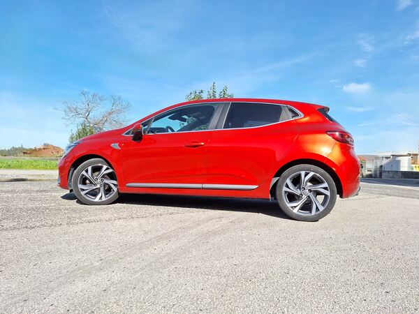 Renault Clio 15DCi RSLine. Carros