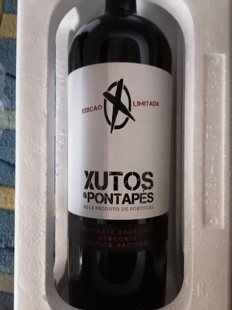 Garrafa vinho - Xutos e Pontapés -Edição Limitada. Outras Artes e Coleccionismo