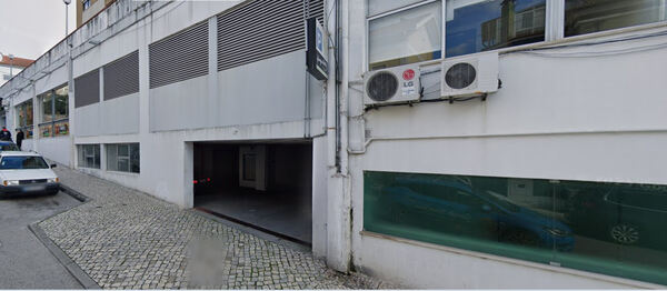 Lugar de garagem Coimbra. Garagens para vender