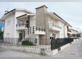 Venda de Moradia centro da Trofa . Casa e apartamentos para vender