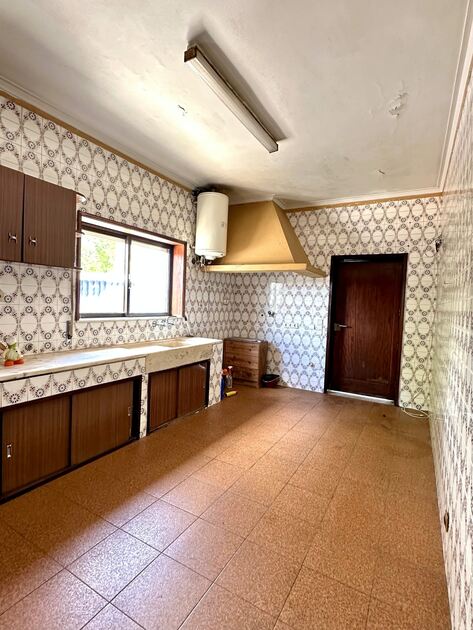 Venda de Moradia centro da Trofa . Casa e apartamentos para vender