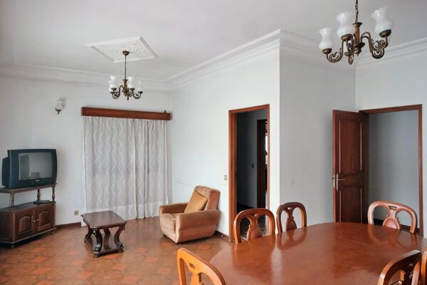 Venda de Moradia centro da Trofa . Casa e apartamentos para vender