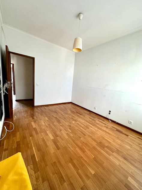 Venda de Moradia centro da Trofa . Casa e apartamentos para vender