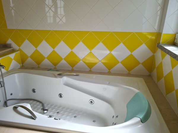 Moradia independente, Acabamentos Excecionais e C. Casa e apartamentos para vender