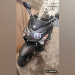 Vendo SYM EVO  125 SE. Motos. Valongo. 2013  Sym 12.486 km Scooters Gasolina sem chumbo Preto 125 cc Muito bom