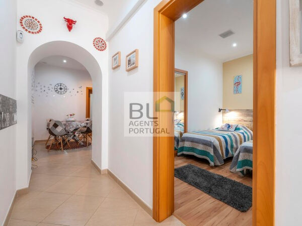 Moradia em Banda T3 . Casa e apartamentos para vender
