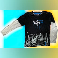 T-Shirt de Criança Unissexo, Preta e Cinza, como N. Camisas e T-shirts. tamanho-10anos Inverno Primavera Outono Algodão Preto Novo / Como novo Manga longa