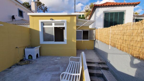 Venda moradia T2+1 RENOVADA no Funchal. Casa e apartamentos para vender