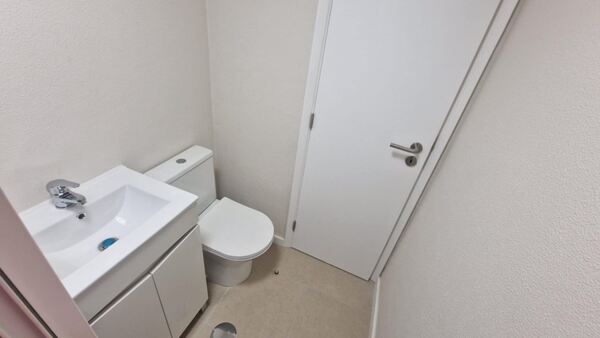 Venda moradia T2+1 RENOVADA no Funchal. Casa e apartamentos para vender
