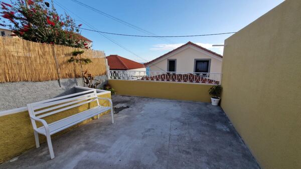 Venda moradia T2+1 RENOVADA no Funchal. Casa e apartamentos para vender