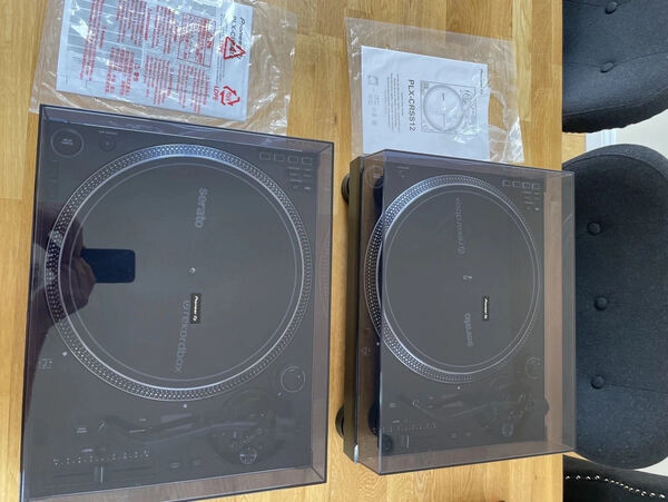 Conjunto completo Pioneer CDJ 3000 x 2 +. Outros Instrumentos