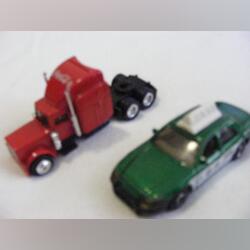 Várias Miniaturas de carros - antigas e impecáveis. Carros de brinquedo. Carnide