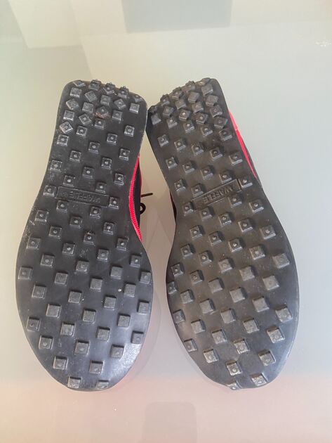 Ténis Vermelhos “Nike”. Desportivos