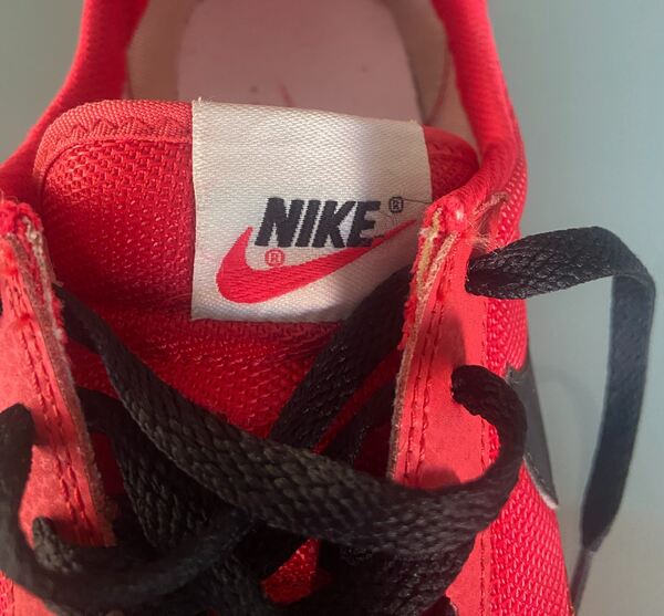 Ténis Vermelhos “Nike”. Desportivos