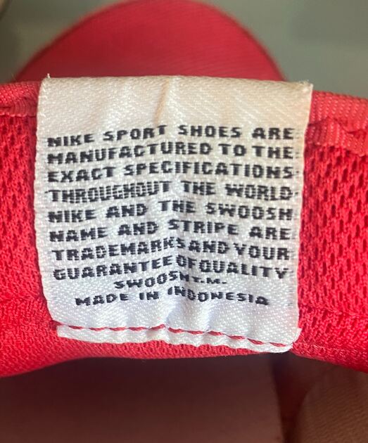 Ténis Vermelhos “Nike”. Desportivos