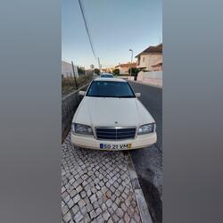 Mercedes Benz C200 . Carros. Cascais. 1995   1.600.000 km Manual Diesel 5 portas ABS