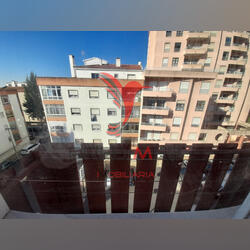 T2 Remodelado, em Queluz.. Casa e apartamentos para vender. Sintra. 89 m2 2 quartos 1 banho   Andar intermédio Classe energética C Sacada