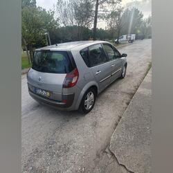 renault scenic com poucos kms. Carros