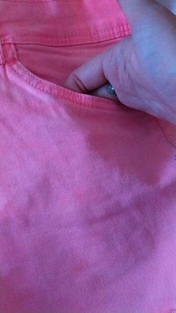 Calções Rosa Néon Desfiados – T38. Calções