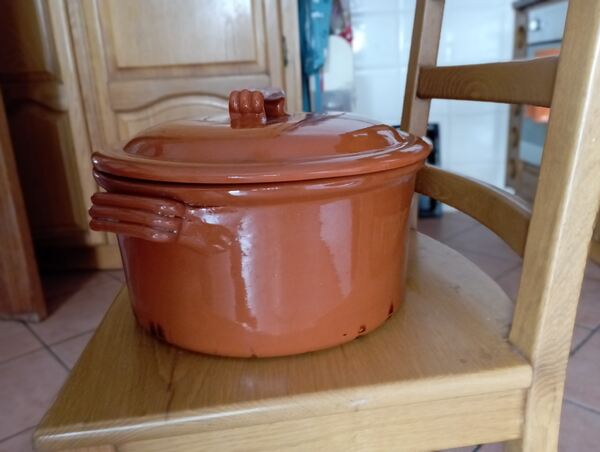 tacho de barro tamanho familiar . Panelas de cozinha