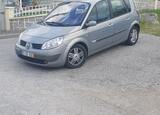 renault scenic com poucos kms. Carros