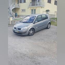 renault scenic com poucos kms. Carros