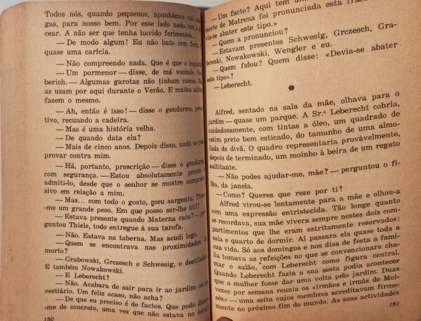 Deus Dorme em Masúria - Hans Hellmut Kirst. Livros