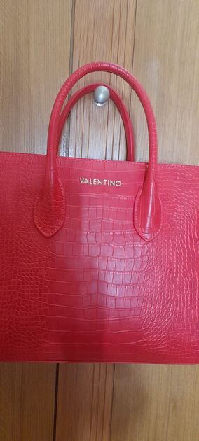 Mala Valentino . Malas Mulher