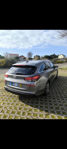 Hyundai i30 SW 1.6. Carros