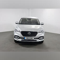 MG ZS Comfort BLACK INTER. Carros. Lagos. 2021   50.000 km Automático Diesel 258 cv 5 portas Branco