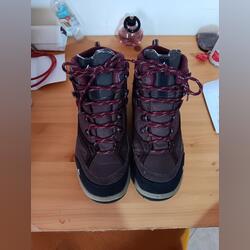 botas Quetchua n40. Botas e botins