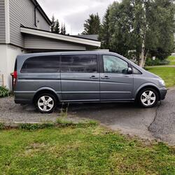 Mercedes-Benz Viano 2.1-163 D. Carros. Avenidas Novas. 2011   260.000 km Automático Diesel 163 cv 5 portas Cinzento