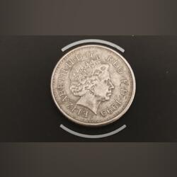 Rare Coin Queen Elizabeth. Moedas. Beato.      