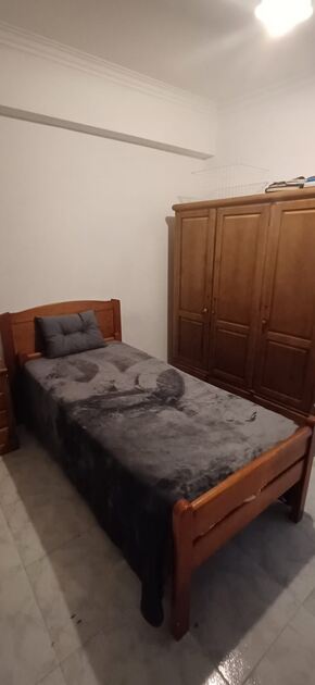 Quarto solteiro agualva Cacém . Ofereço Quarto para Arrendar
