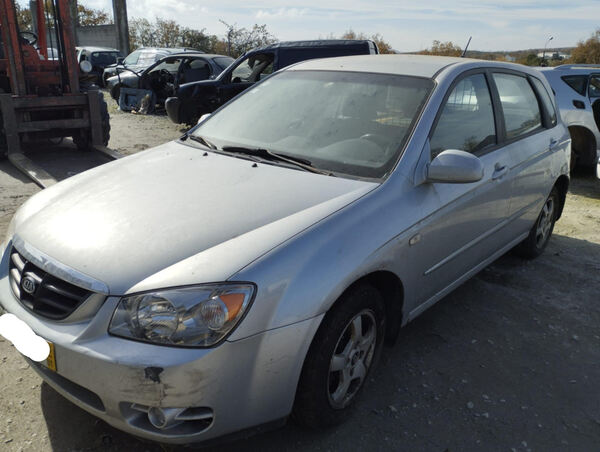 Para peças Kia Cerato 1.5CDRI ano 2006. Carros para Peças