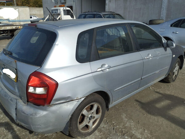 Para peças Kia Cerato 1.5CDRI ano 2006. Carros para Peças
