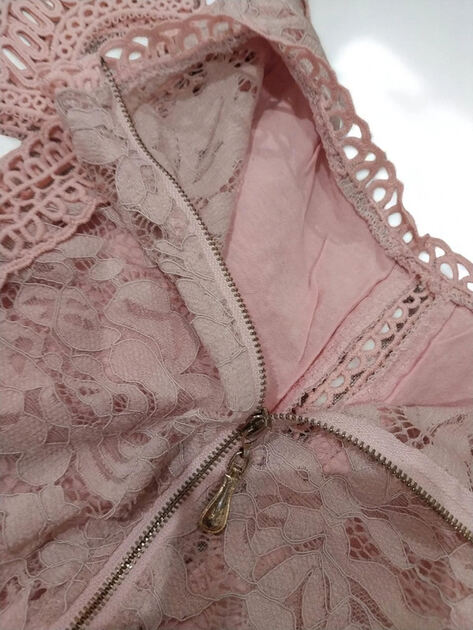 🌸 Top Curto Rosa Bebé em Renda – Sem Marca. Tops Femininos