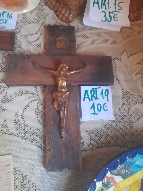 cruzes com cristo. Crucifixos