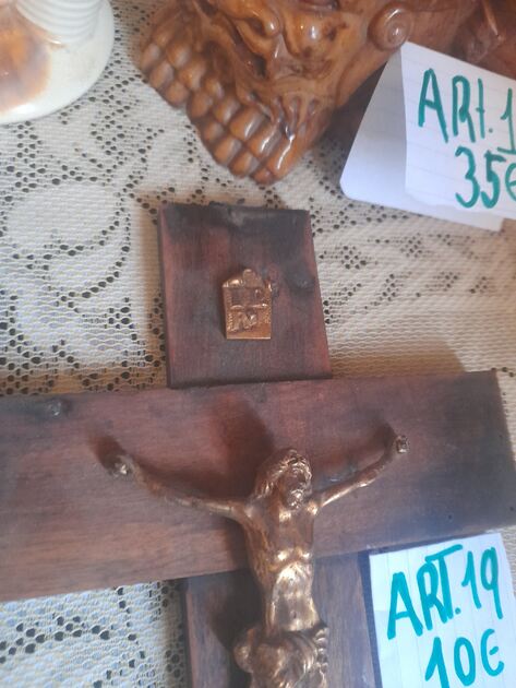 cruzes com cristo. Crucifixos
